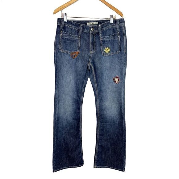 𝅺TOMMY Hilfiger Patches Jeans - Picture 1 of 11